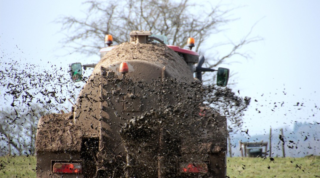 slurry-tank-1302596_1280